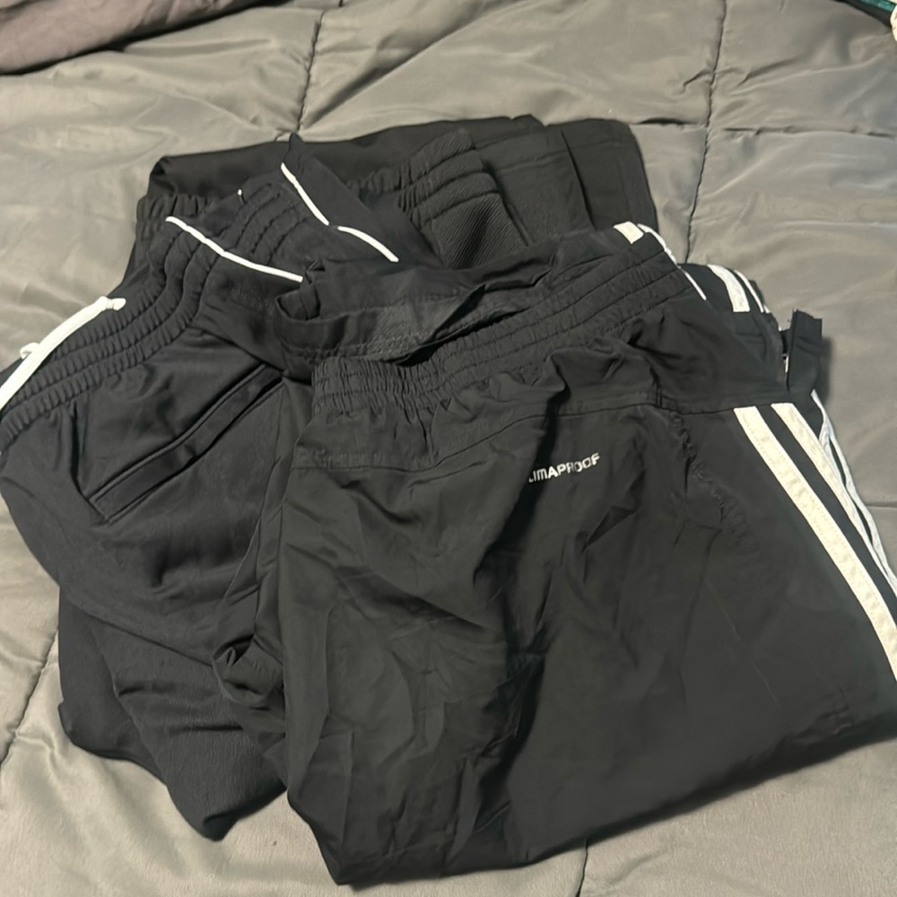 Bundle of mens size XL workout/lounge pants in good condition. Smoke free home.